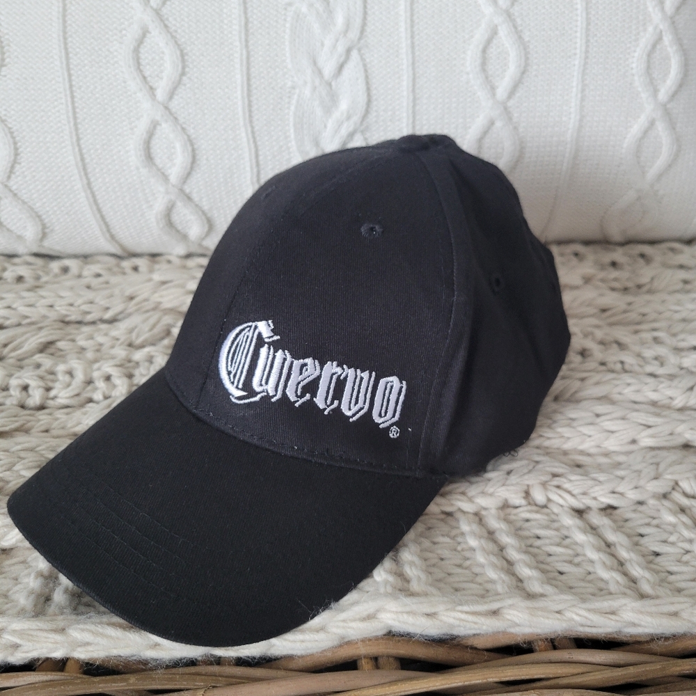 Cuervo Hat